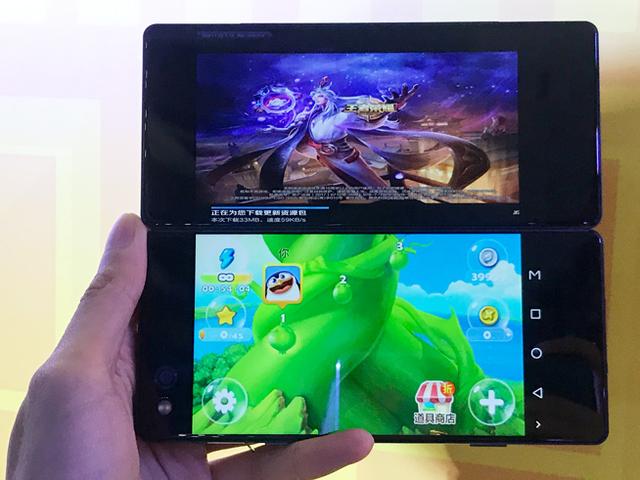 折叠双屏中兴axon m上手:这款旗舰有点"冷"