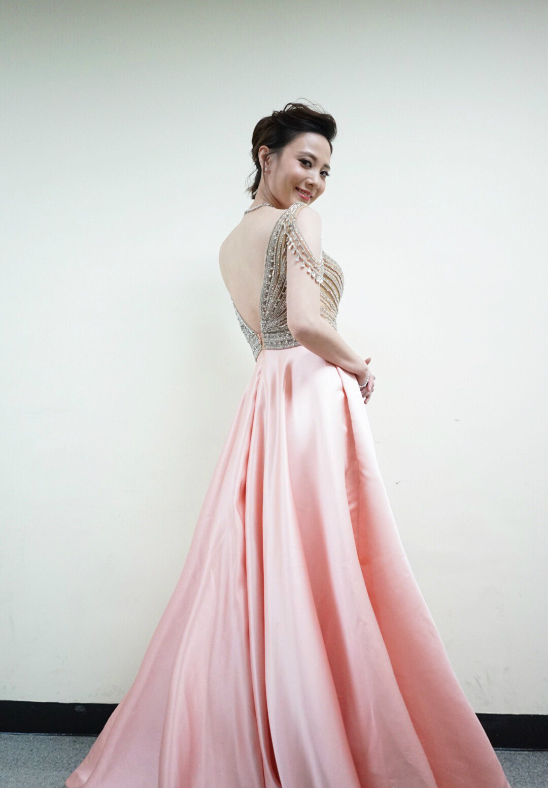 女星美照大搜索:朱晨丽,美艳动人的"双料"港姐冠军!