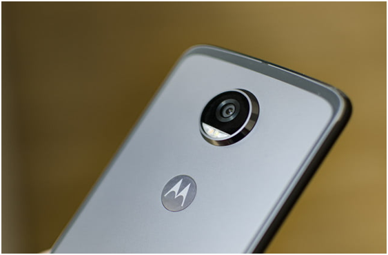 motoz2升級版本,人性化體驗被增加,加價後的z2play值得入手嗎?