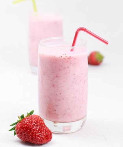 美味甜点:草莓奶昔