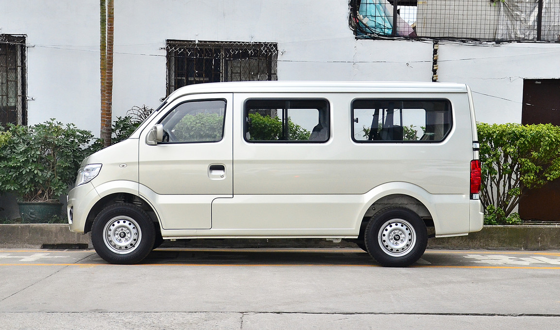 长安商用车-长安之星9,外观时尚大气,简约中尽显个性