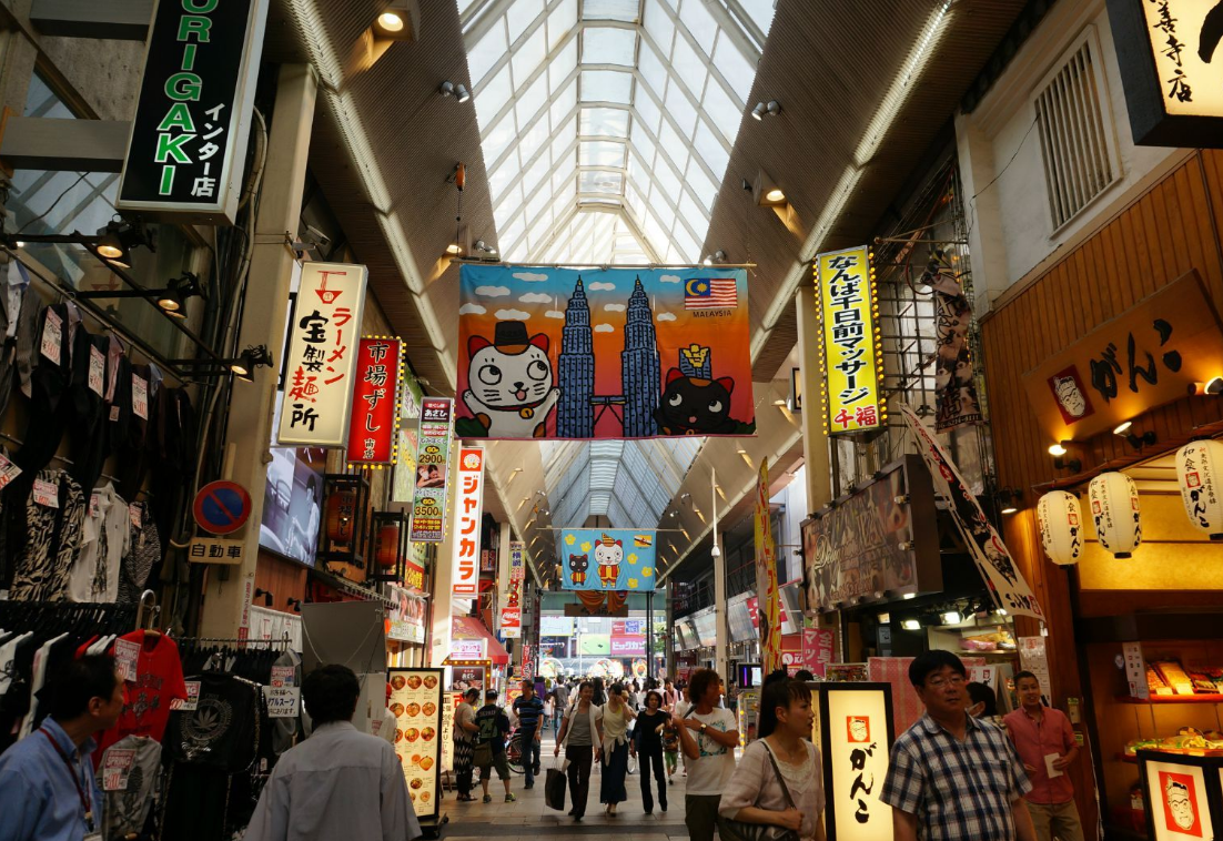 日本大阪最出名的购物商业街—心斋桥