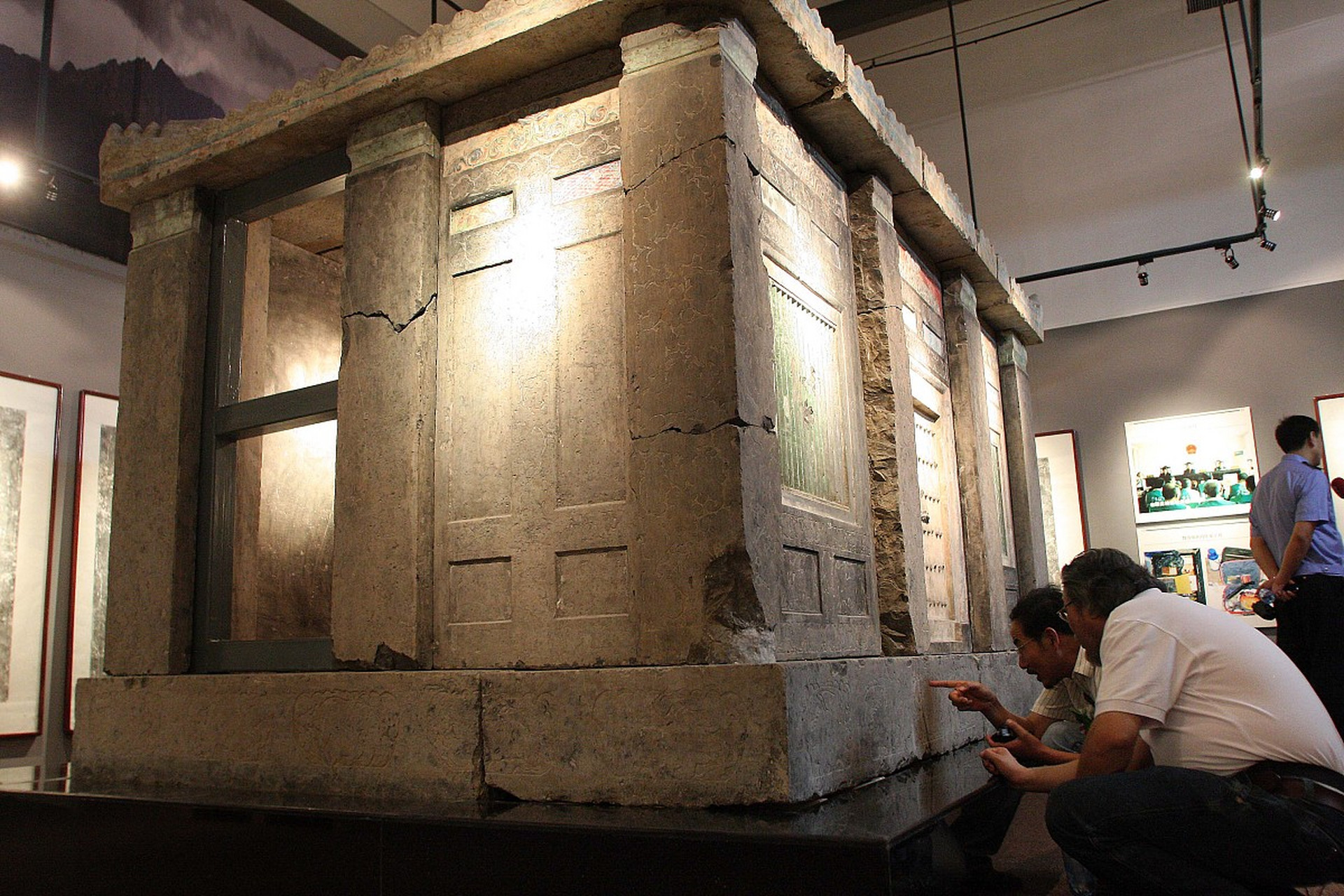 镜头里的春天# 春游大同煤矿博物馆,漫步在博物馆中,我们仿佛穿越