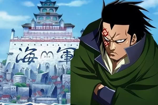 蒙奇d龙的海贼船已出现,暗示龙掌握四种自然系力量,他闻风丧胆