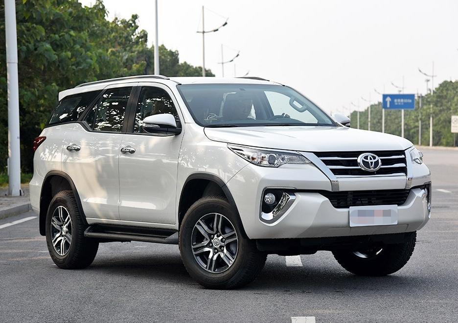 如果买不起汉兰达可以考虑它,霸气更胜一筹,仅需25万左右?