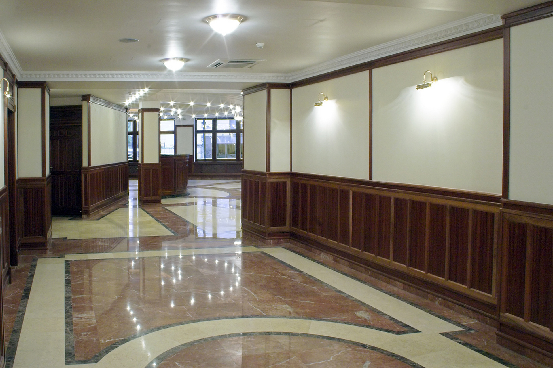 首先,竹炭纤维板具有出色的环保性能.