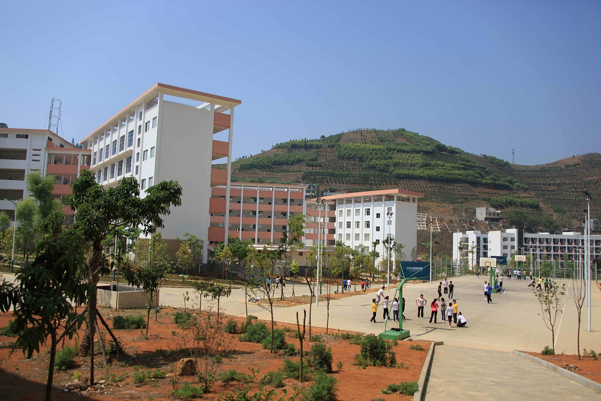 9595贵州考研学校——兴义民族师范学院  0606兴义民族师范