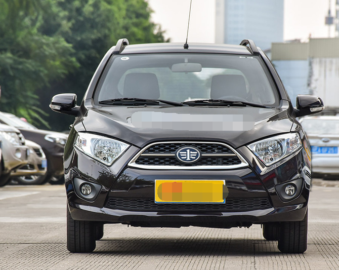 夏利n7的外观看着很精神,很有冲劲,也是属于耐看型的.