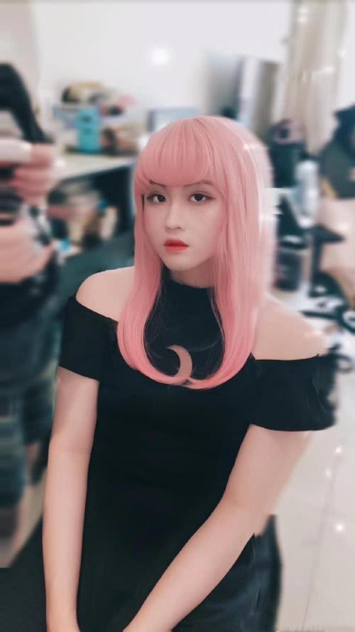 pdd撩妹偶遇"嫩妹"竟是女装姿态,pdd当时就炸了