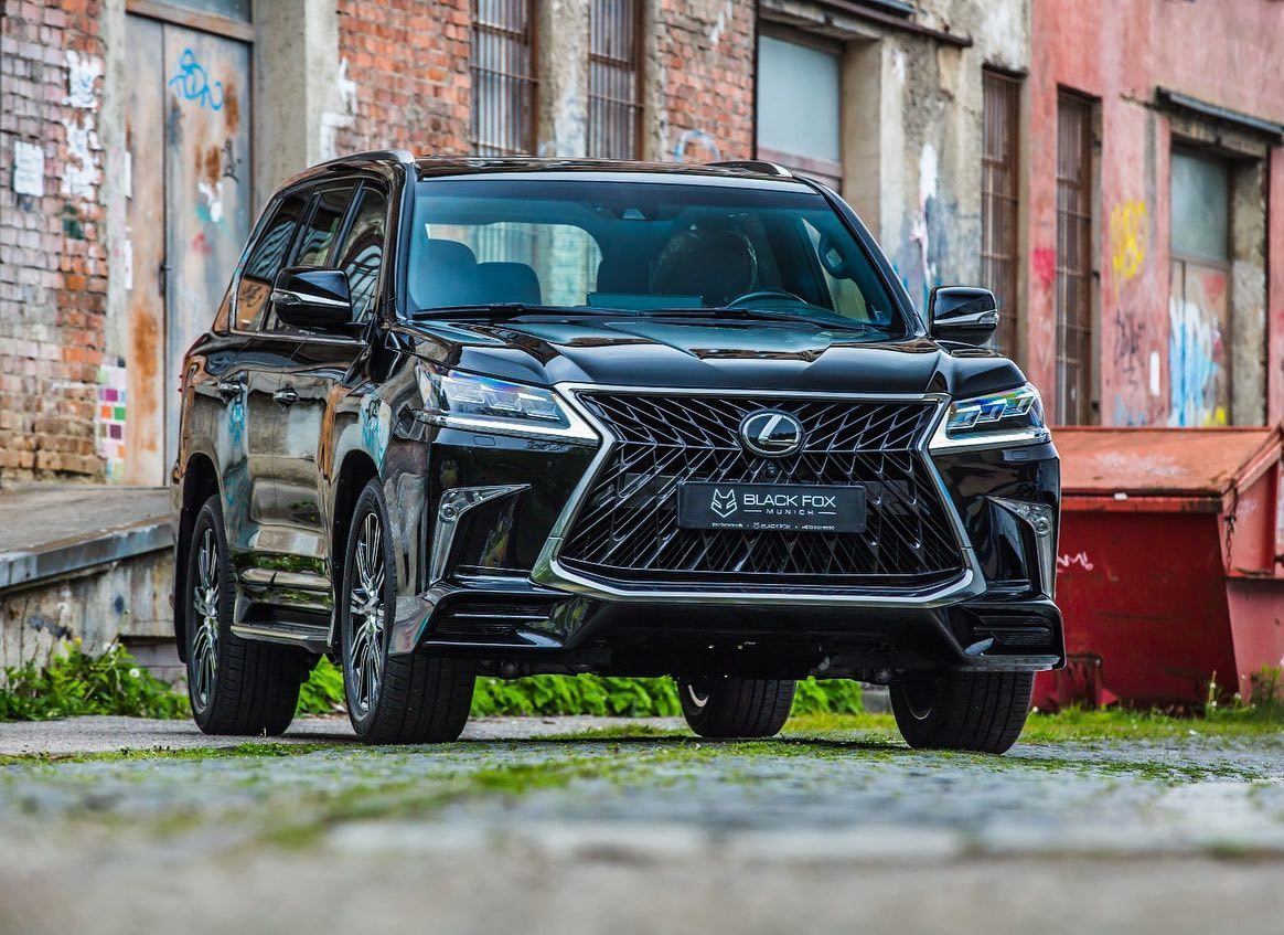 全新雷克萨斯lx570气场强大