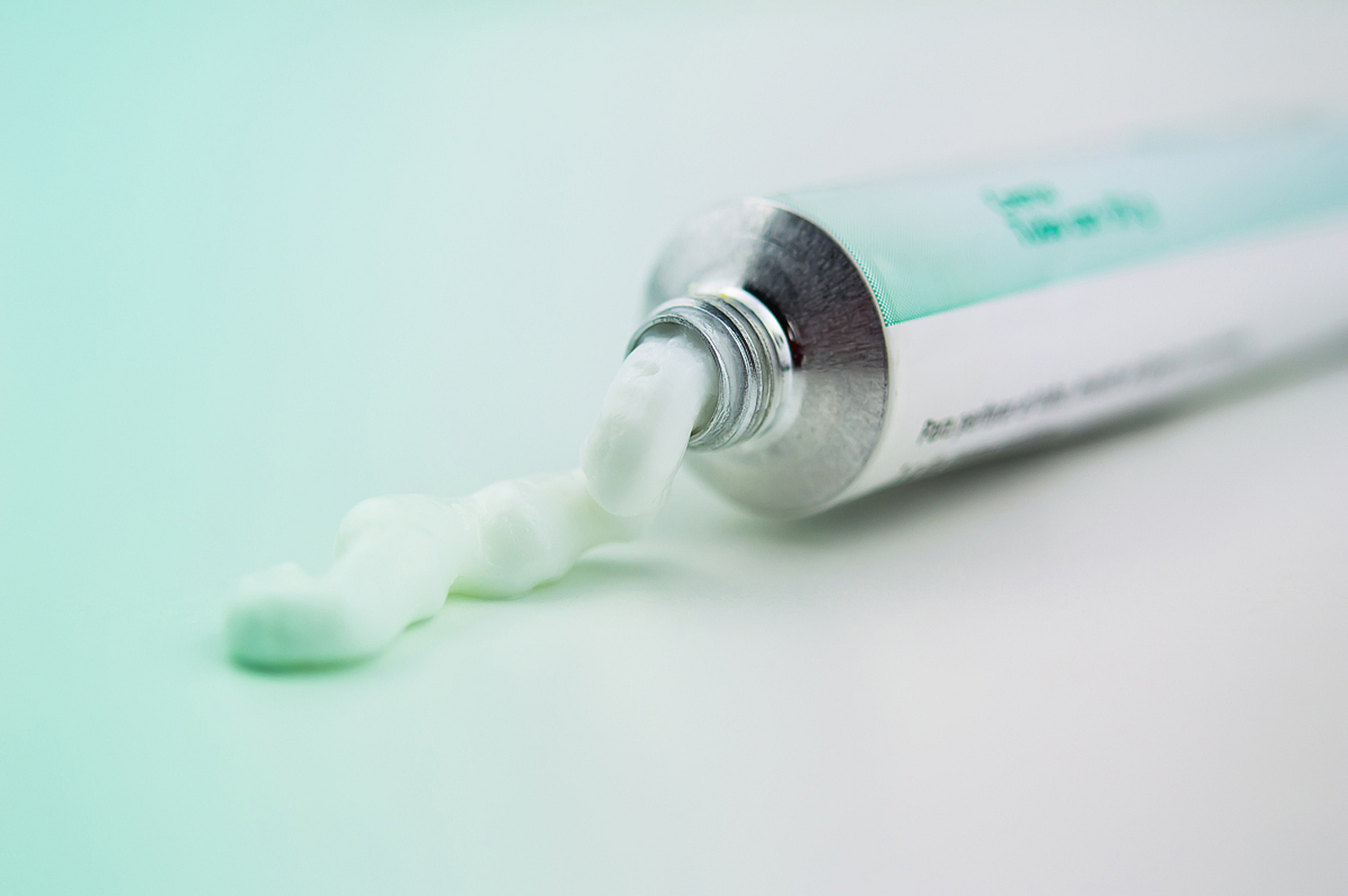 丙酸氟替卡松乳膏可以用于阴囊湿疹吗?
