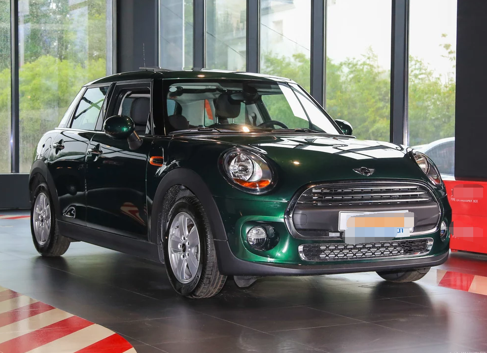 mini12t one 五门版的座椅颜色很深比较耐脏