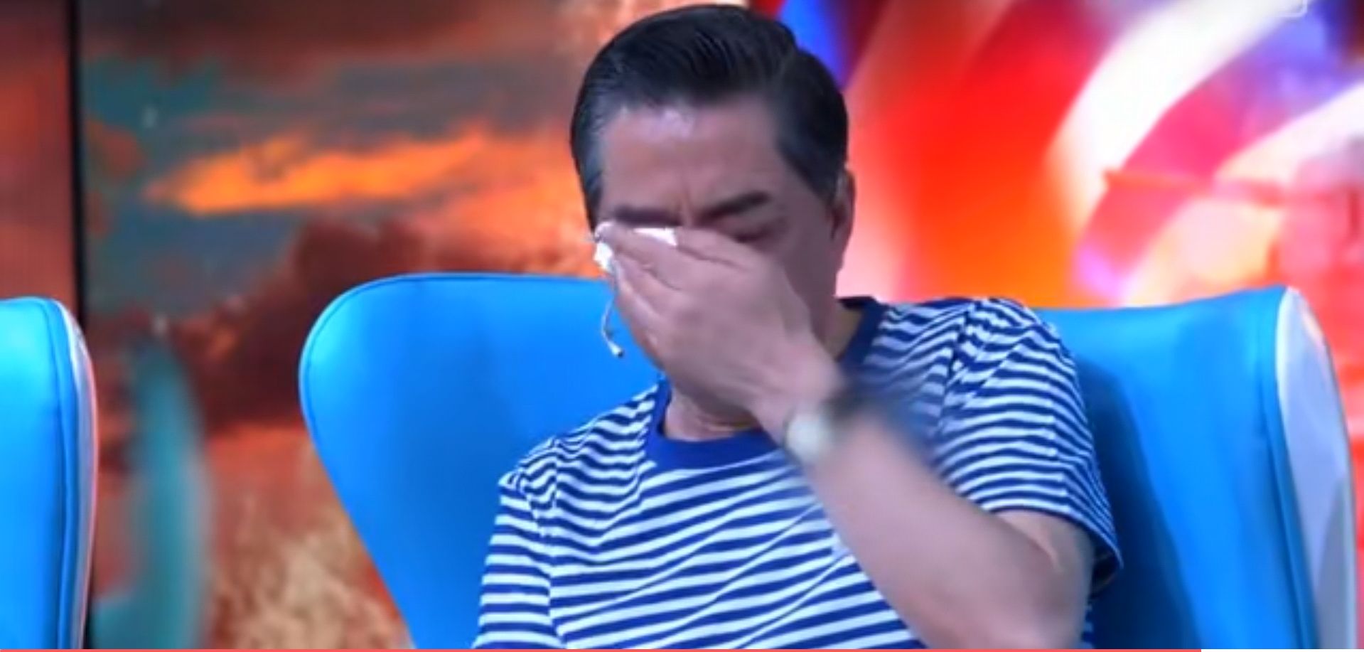 局座张召忠节目落泪,外敌我们可以抵抗,可自己人却完全没有办法