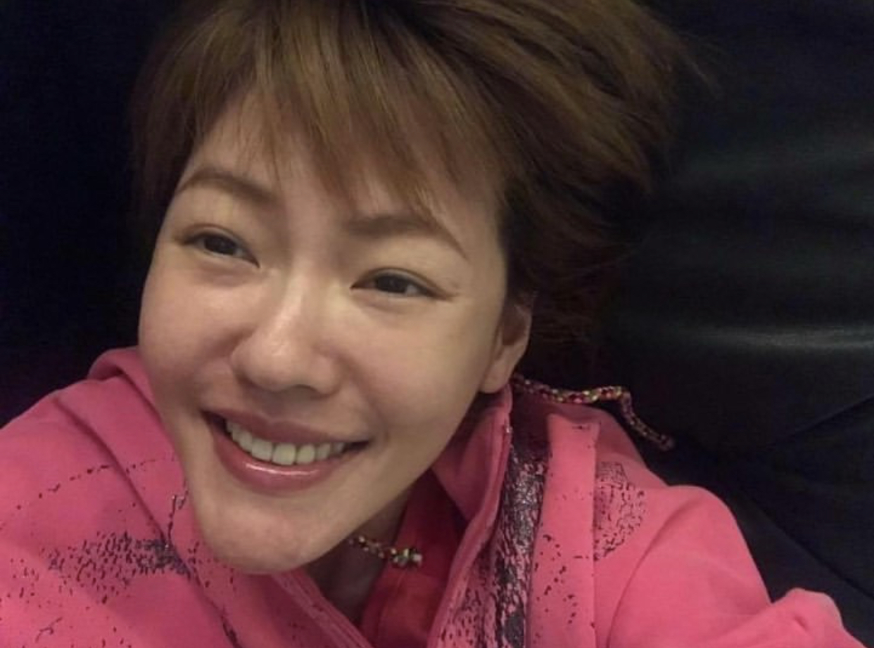 小s自曝整容,网友:又喝醉了?