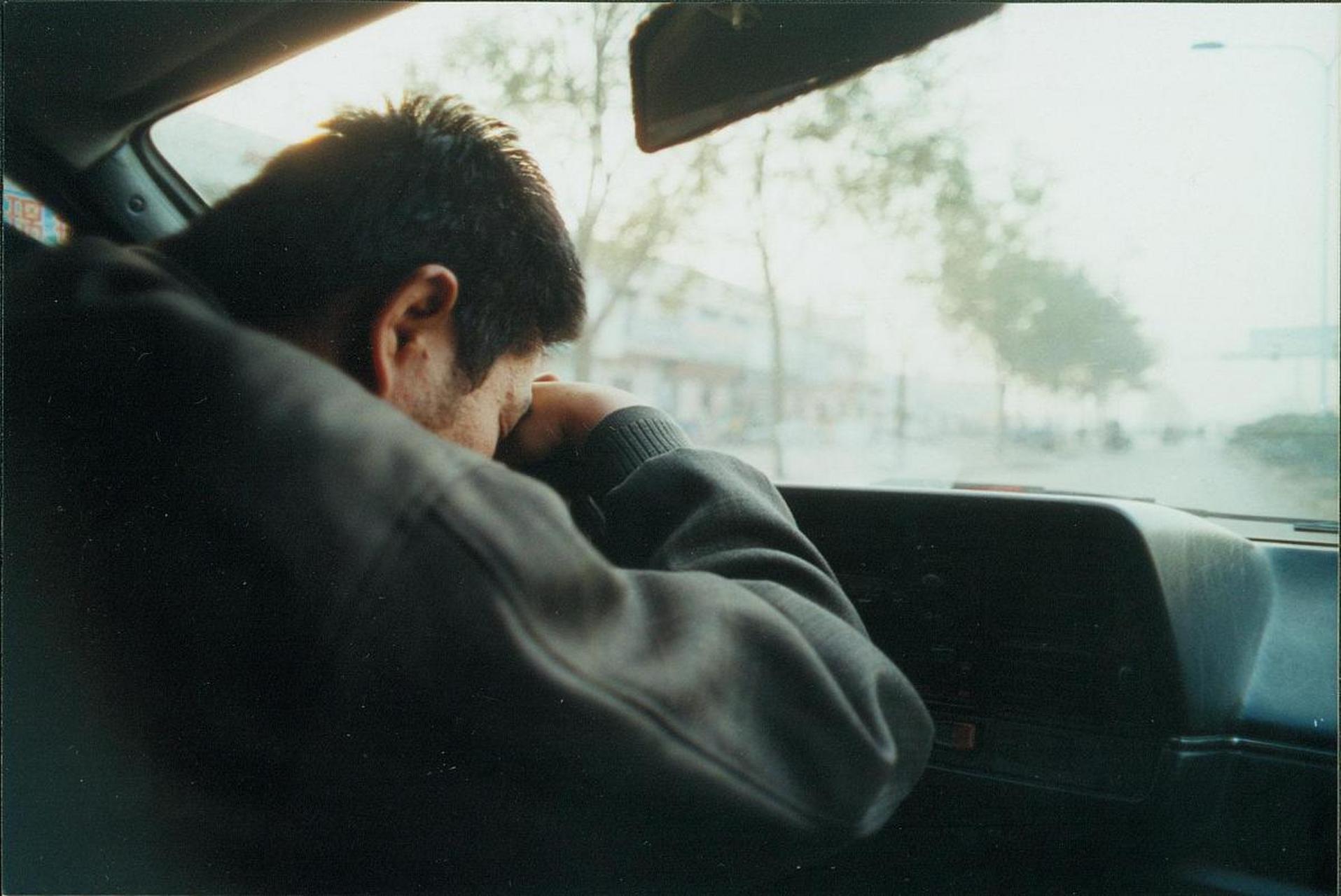 负心男人的"不忠"行为,是怎样一步步形成的?