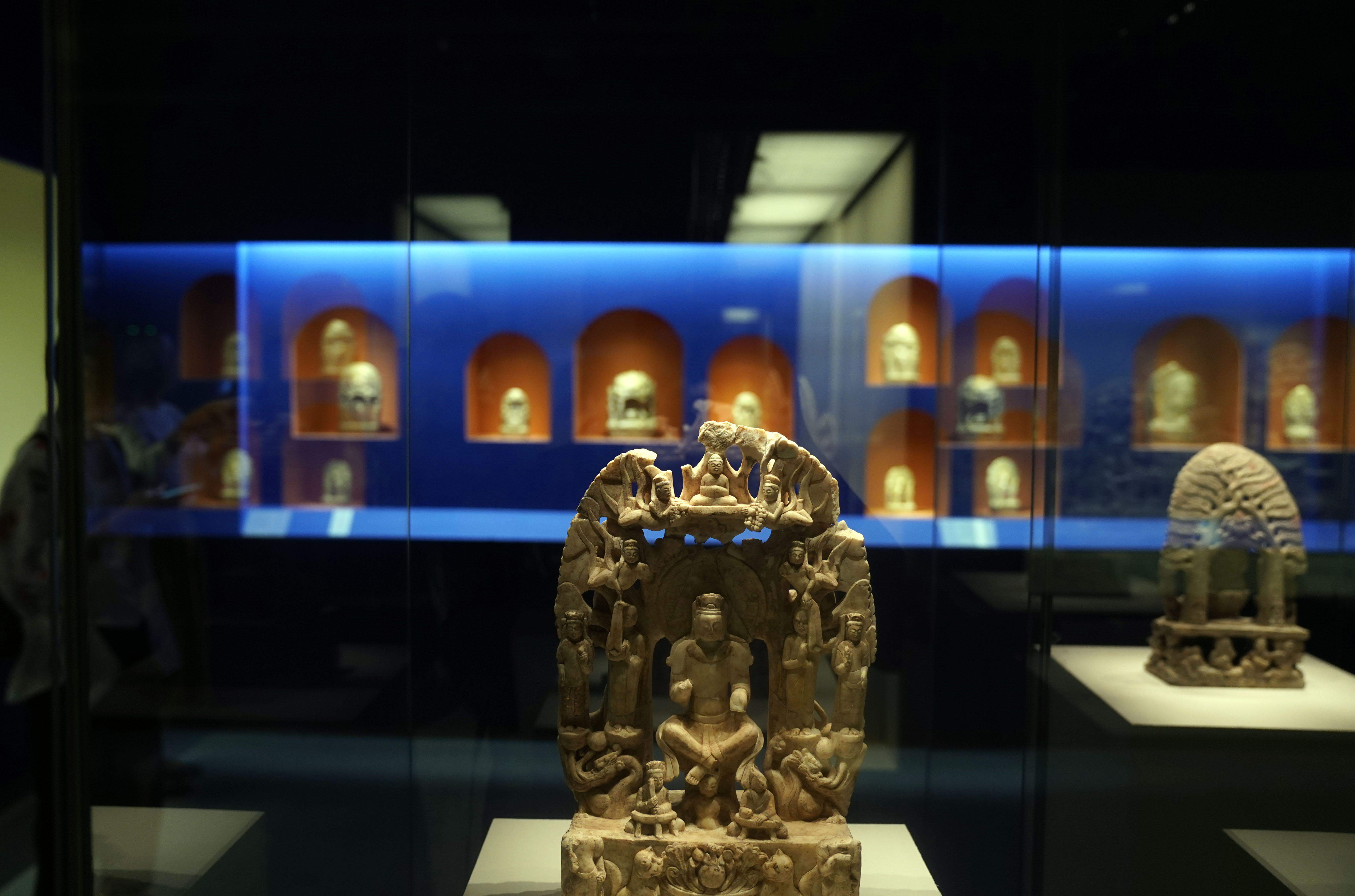 国博举办临漳邺城佛造像展(4)
