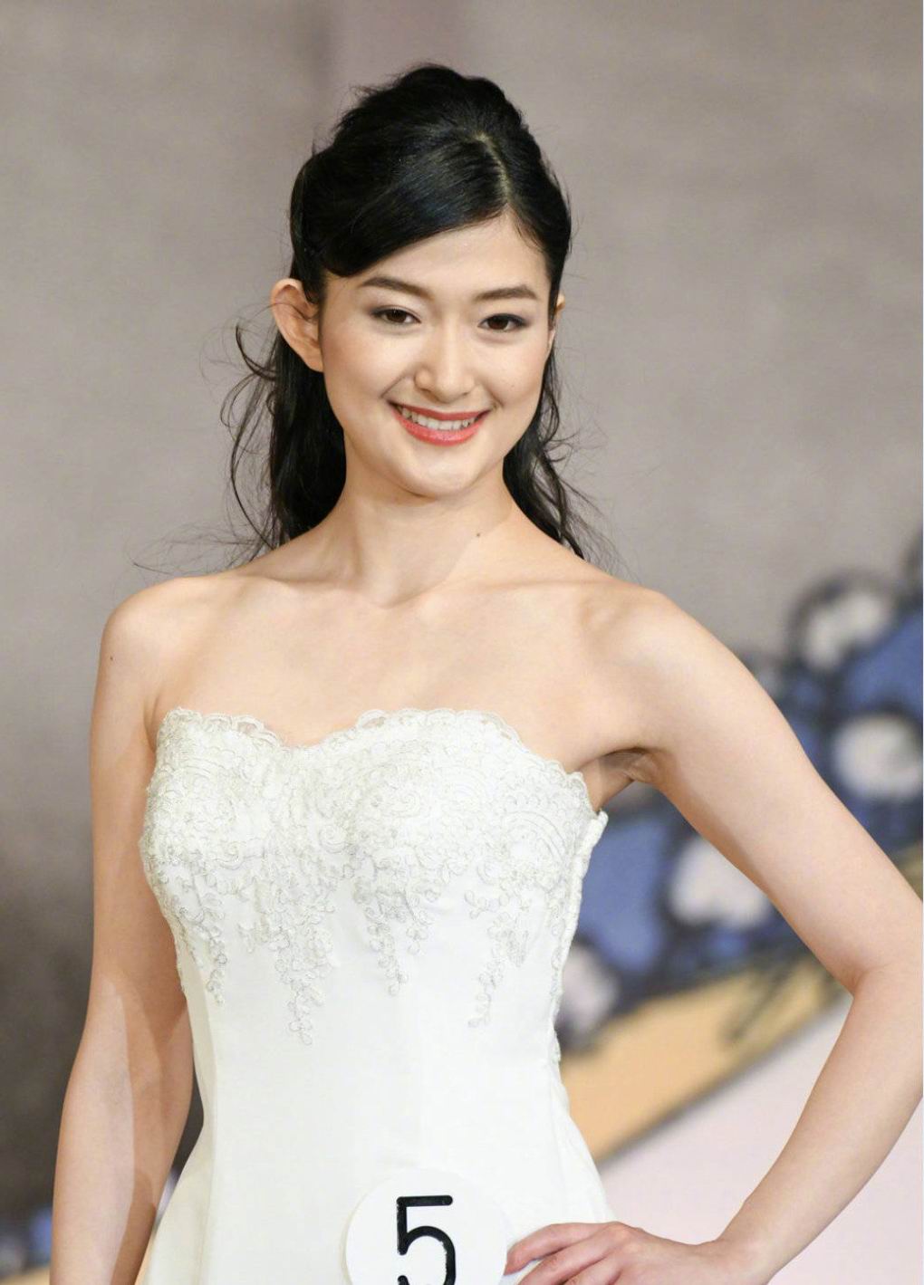 2019日本小姐选美冠军出炉,得主是就读于东京大学理科三类的度会亚衣