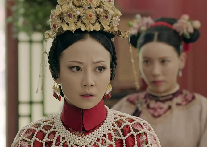 延禧攻略:璎珞看到皇后就在皇帝身边的场面,为什么还要刺激皇帝