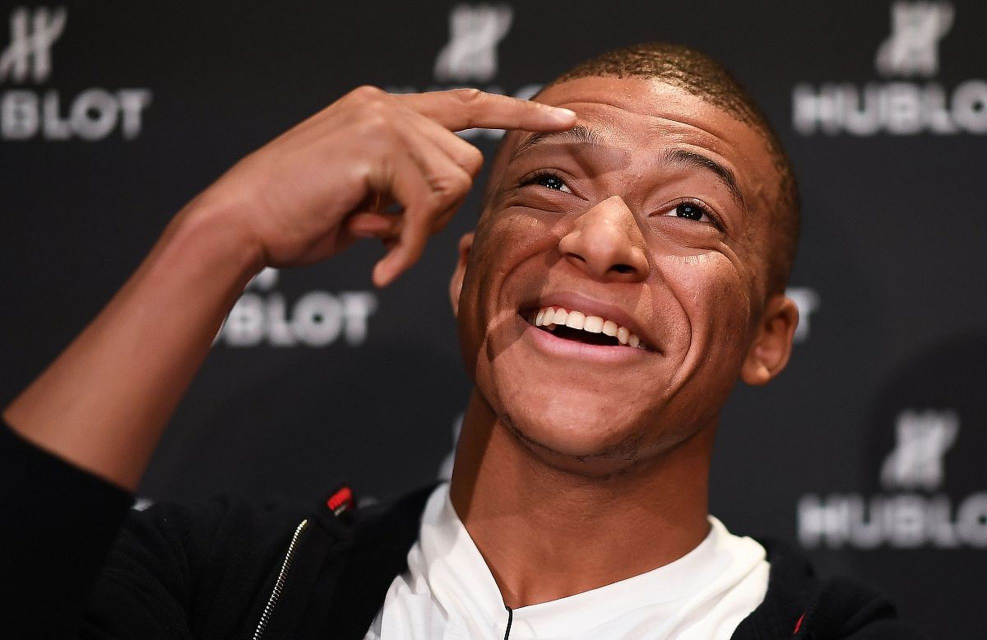 何塞-恩里克表示:"这不可能(阿森纳有无可能签下姆巴佩),在资金充足的