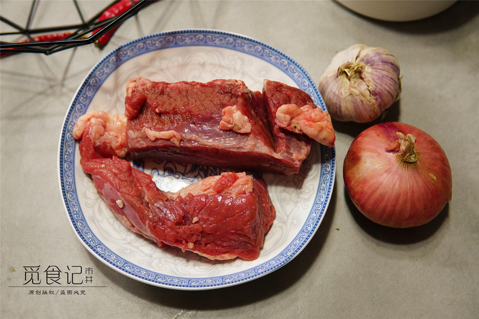 北方人吃肉一般都比較豪邁,比如排骨,我家都是一次買四分之一扇,三四