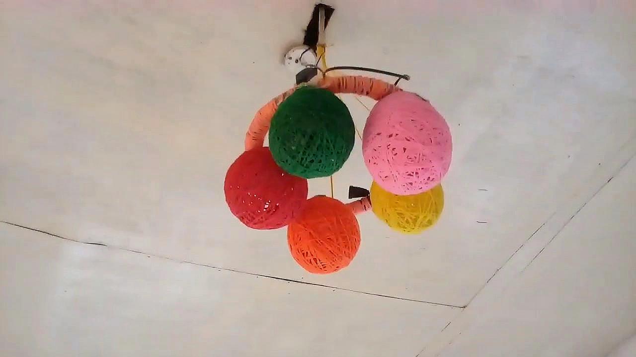 當羊毛線和氣球相遇，變成一個創意吊燈！