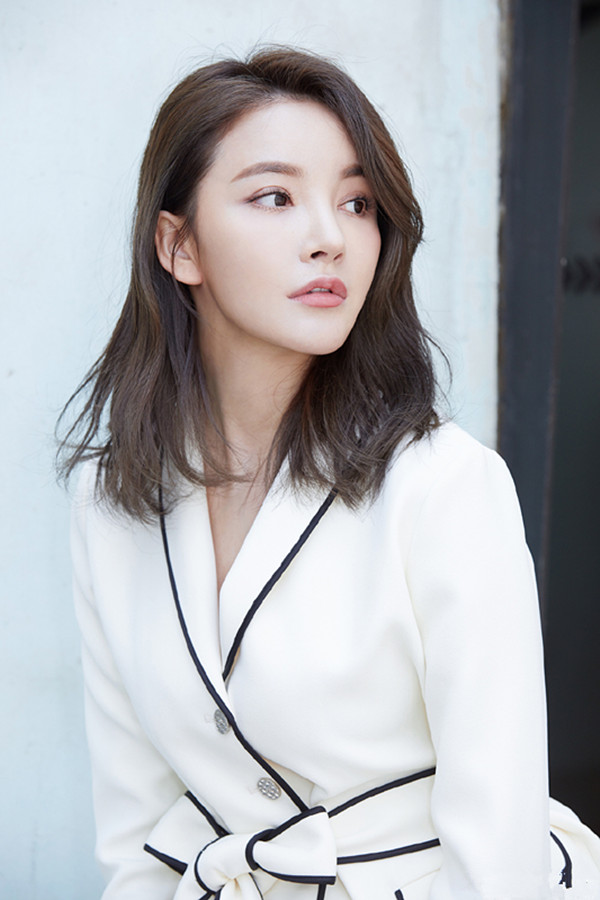 张雨欣因抑郁服用过量药物,发长文晒出急诊照,"想穿着婚纱走"