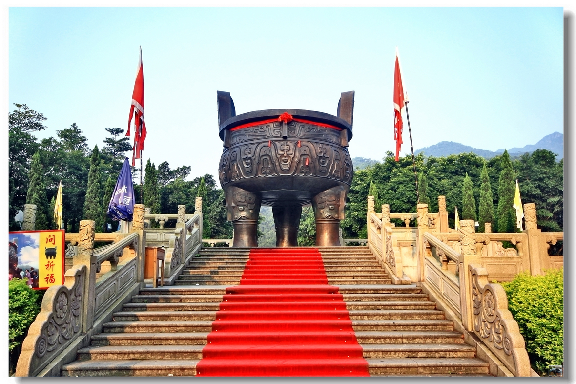 广东省内最低调的一座山,被称为岭南四大名山之首,珠三角最高峰