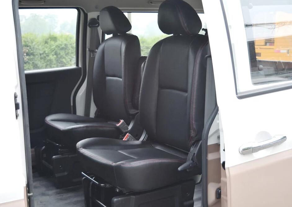 华晨鑫源-小海狮x30,年轻人驾车首选