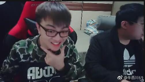 牛百川才是英雄联盟真一哥!网友:人气是卢本伟的上百倍?