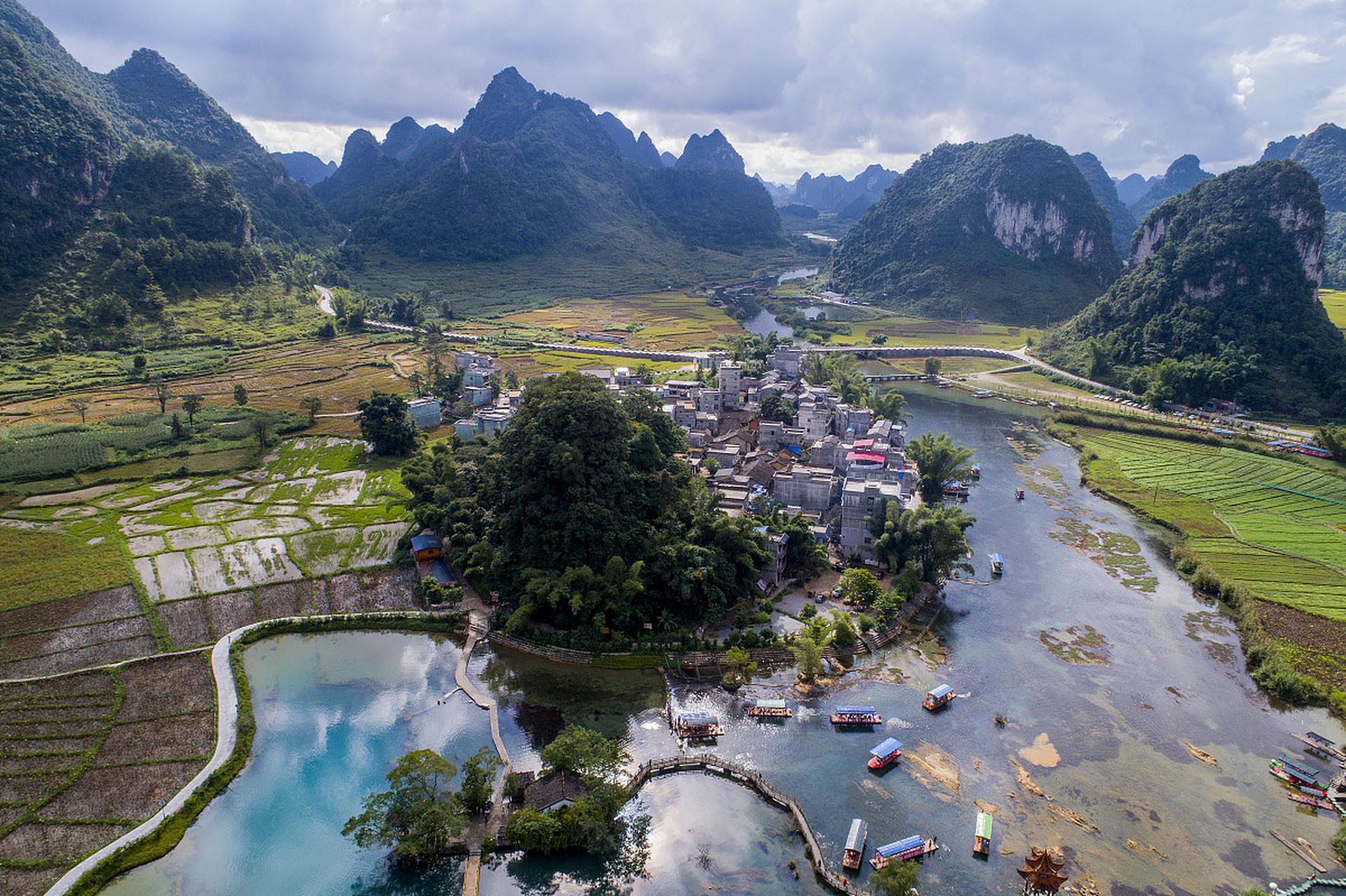 [原文:扶绥:风光旖旎的旅游