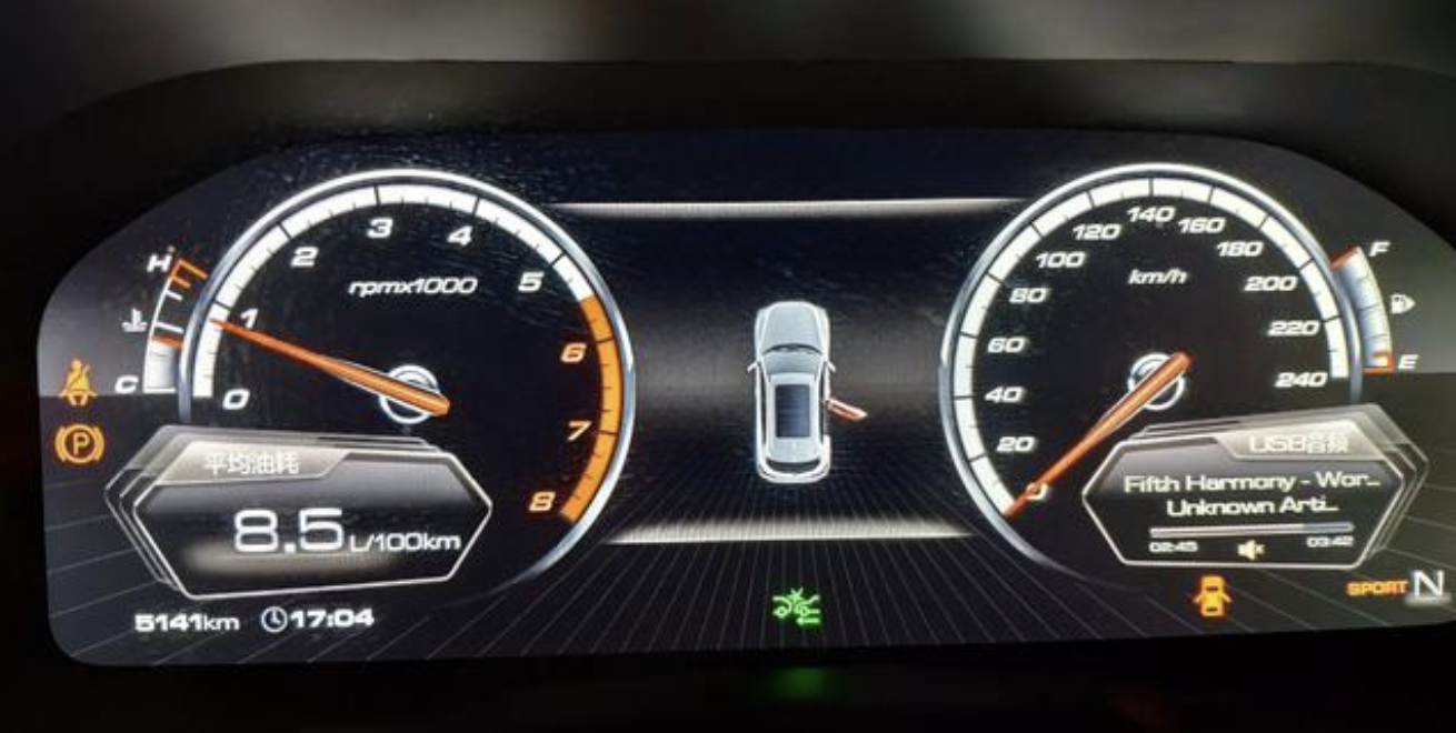 vv7的油耗到底多少?有人专门到4s蹲点拍摄,发现传言都是骗人的