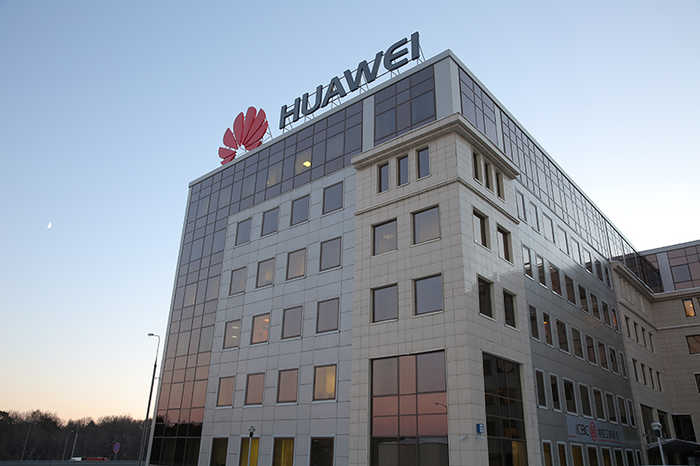 0在华为手机出现"问题",网友:不敢更新