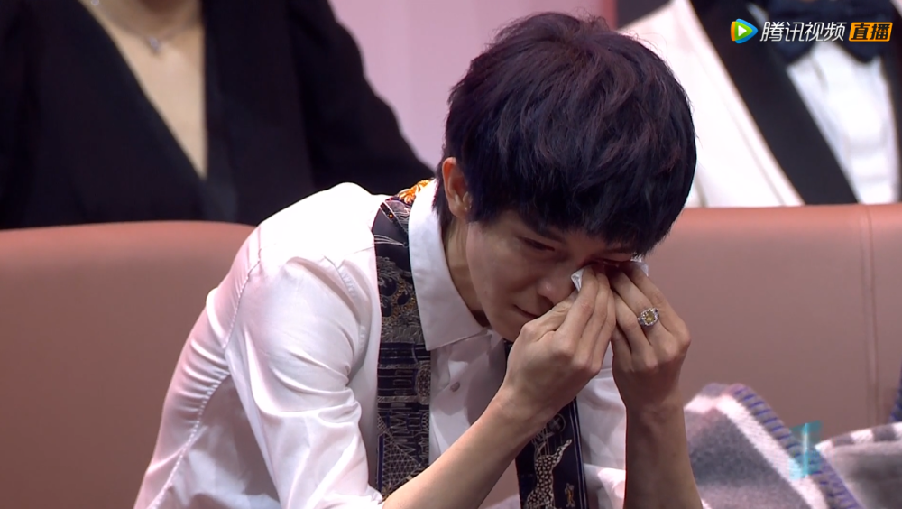 《ai》:郭敬明为什么拍不好电影?赵薇一语中的,但我更理解他了