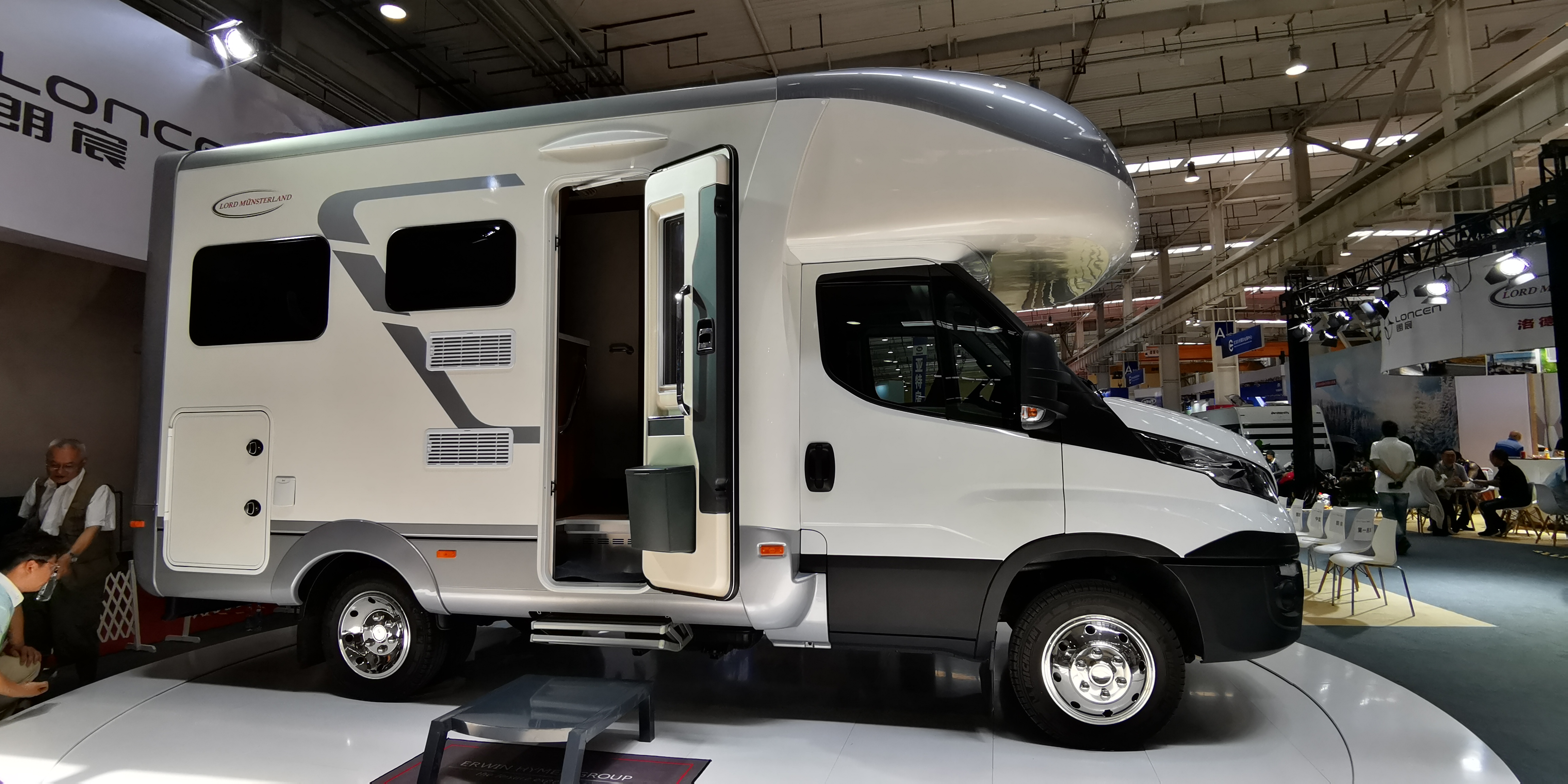 aic房车展新车盘点,从2x万到200万跨度很大!好的房车各有各的好