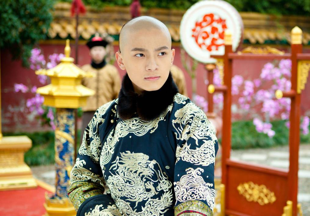 清朝:鳌拜为何前半生功绩显赫,后半生凄凉无比?