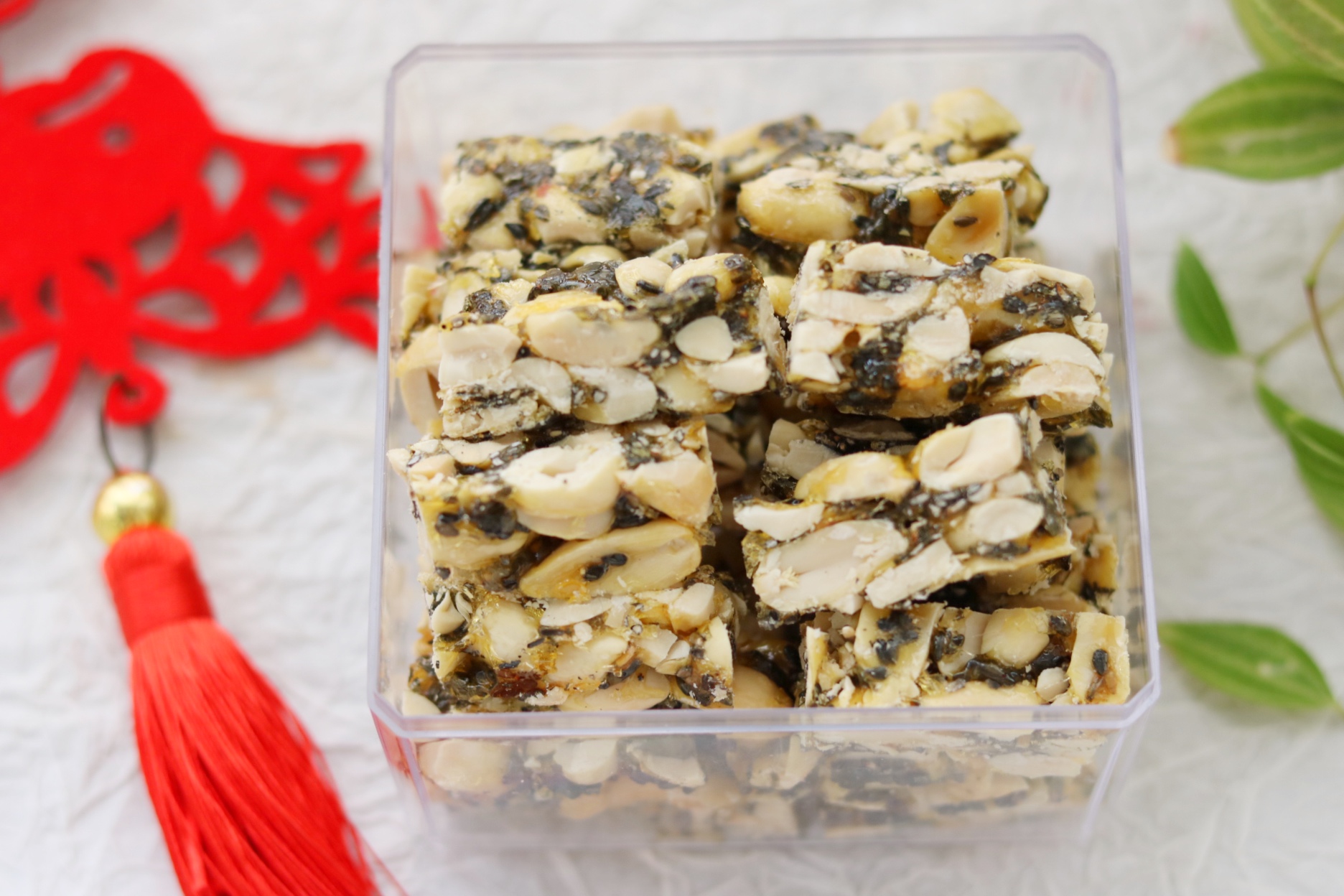 自制小时过年爱吃的花生糖,不用油不用水,只需10分钟新手零失败