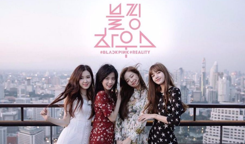 粉墨又有新团综了,夏威夷度假风怎么穿?跟着blackpink学穿搭