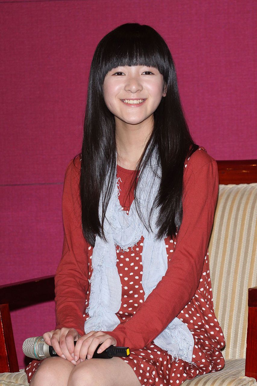 徐娇回归周星驰公司# 昔日的"星女郎"徐娇,正式宣布回归周星驰公司