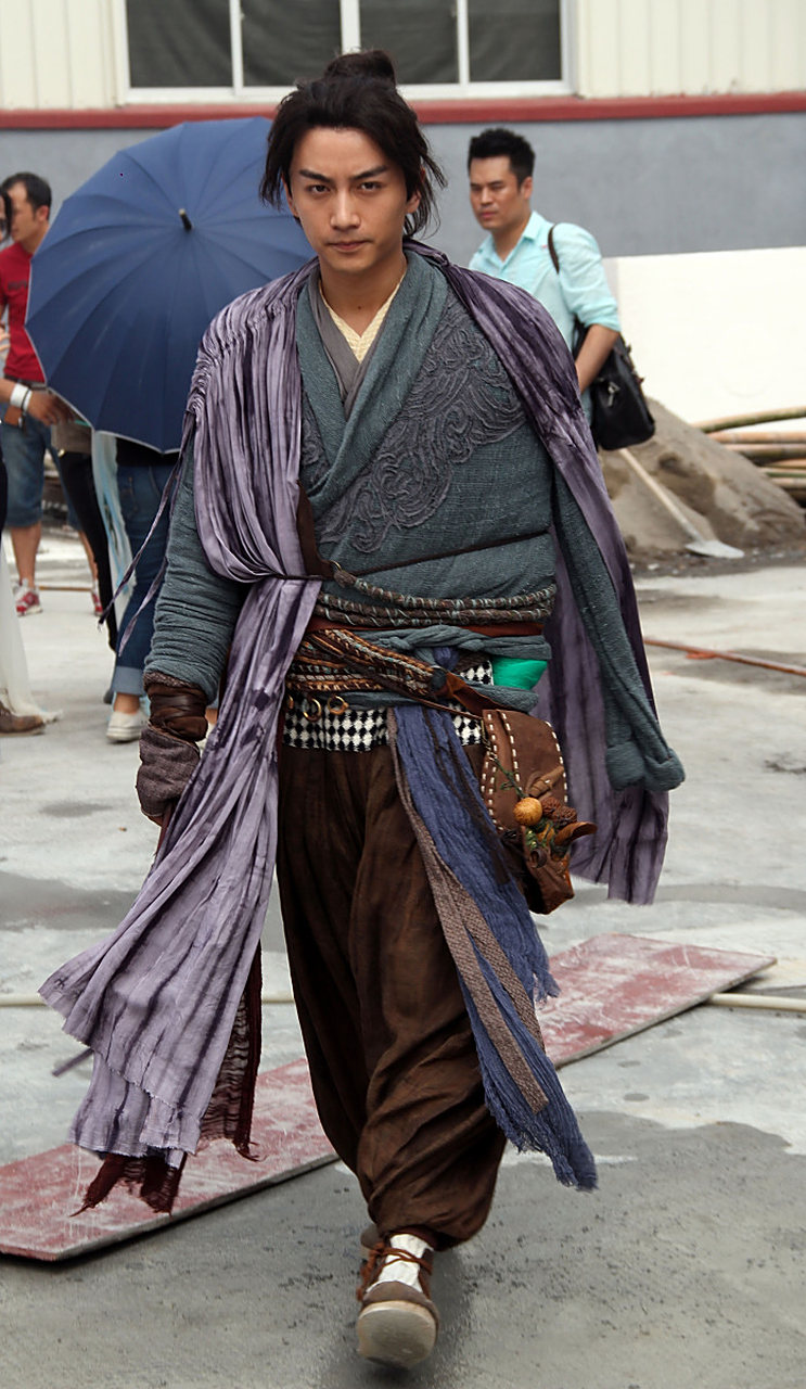 有种杨过穿越了的感觉[捂脸]!原来独臂大侠,是这样拍出来的[捂脸]!