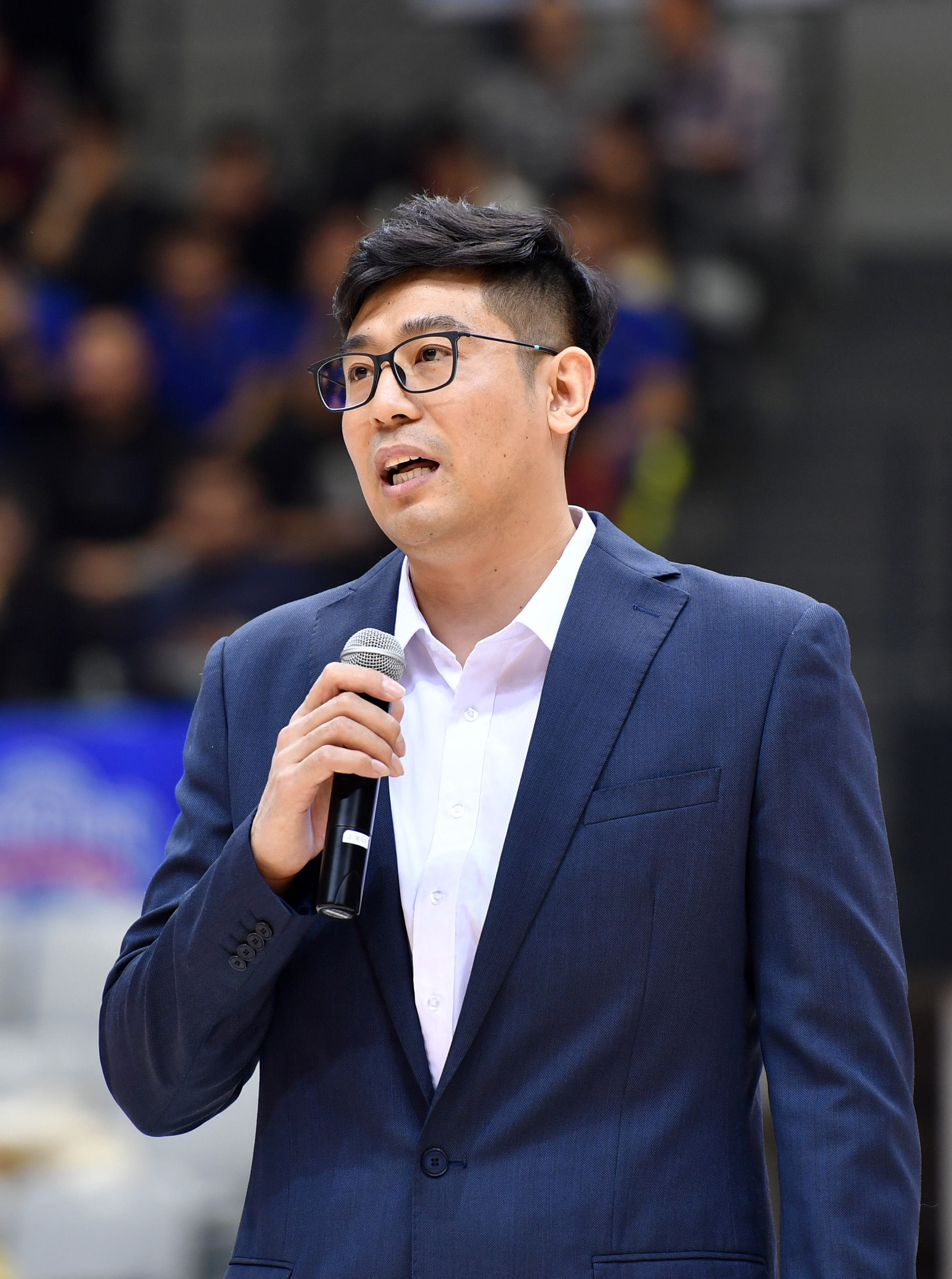 篮球——cba常规赛天津荣钢先行者俱乐部举行徐磊退役仪式