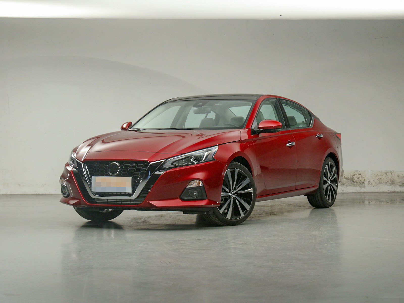 对日产天籁外观和内饰的品鉴