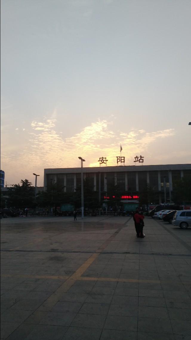 安阳火车站西广场图片