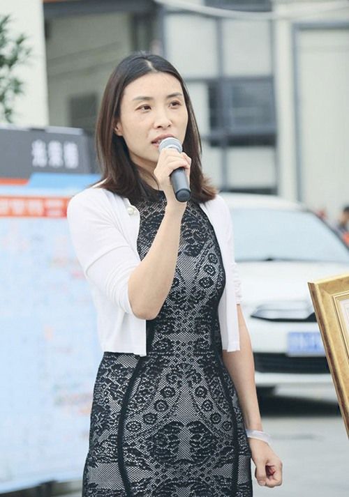 又一巨头"卖身"阿里,资产高达百亿,创始人"套现"146亿离场