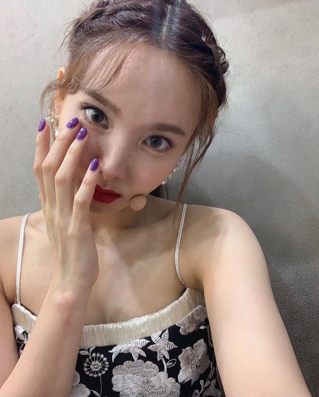 娜琏大量甜美自拍输出!又可以换头像啦