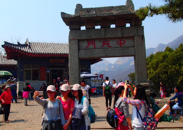 再次登上泰山,依旧是那样的宏伟壮观,这就是天下第一山的魅力