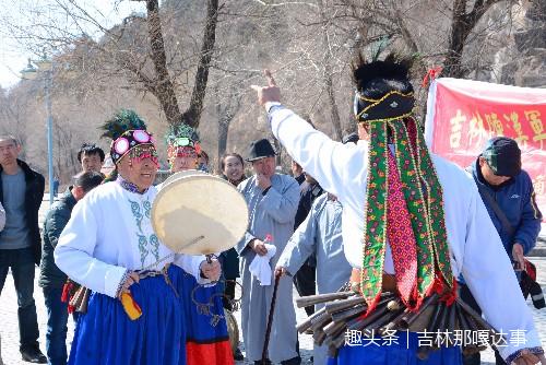 吉林满族萨满惊险祭祀表演"银针穿唇"不流一滴血!