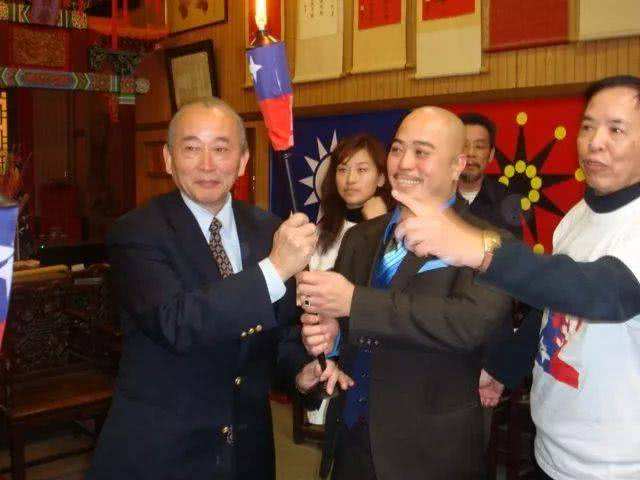 美国华人黑帮头目周国祥:被警方逮捕后,获2900年刑期