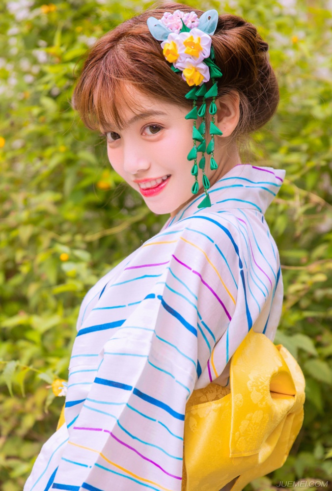 遇见日系甜妞 回眸可爱动人