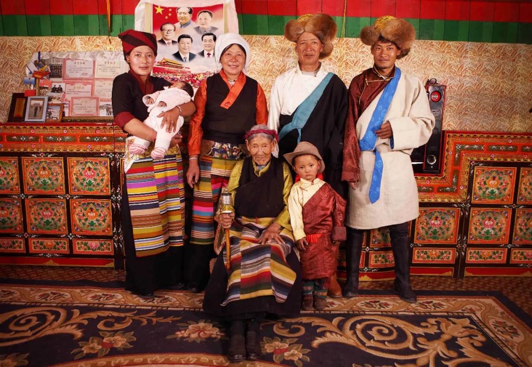家与园·四世同堂丨拉萨市林周县松盘乡岗巴村仁增卓玛一家