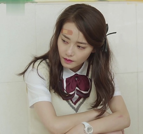 《夏至未至》程七七的5个造型,前四个很美,唯独图五挺可怜的